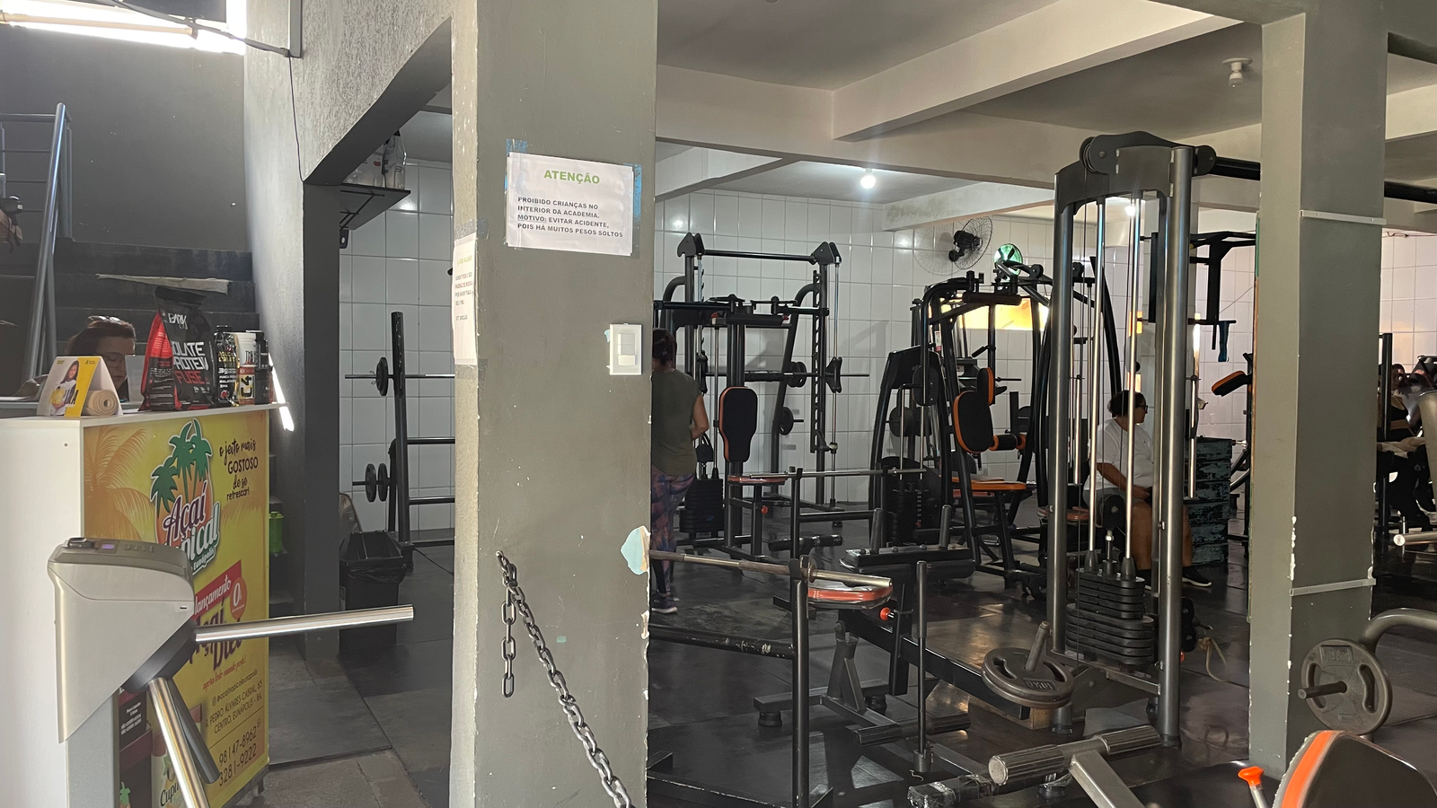 Vista da recepção da LifeFitness em Eunápolis